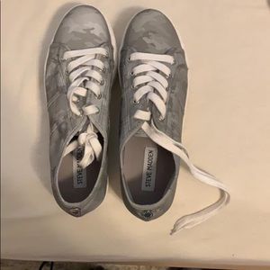 Steve Madden platform tennis shoes